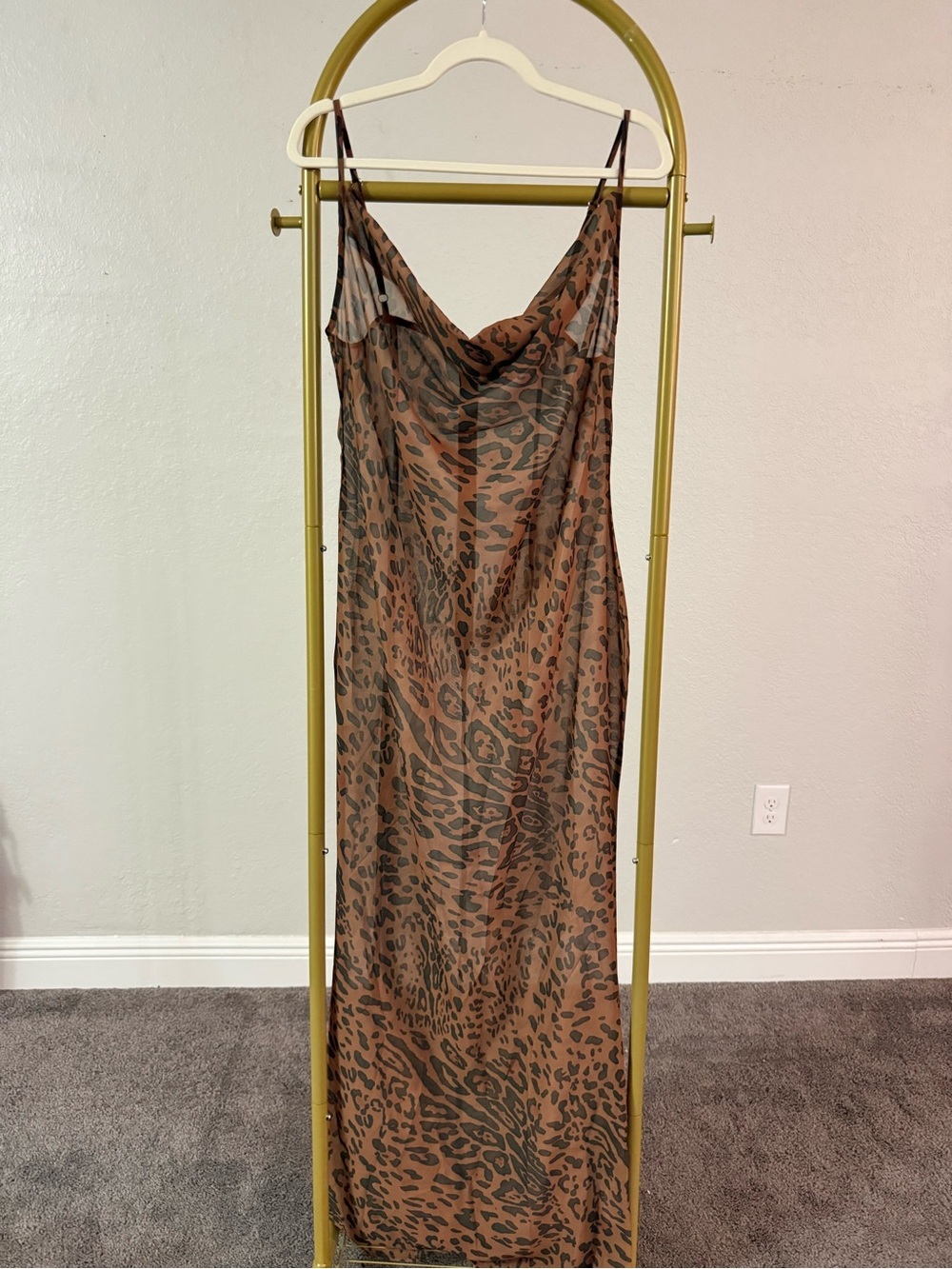 Oh Polly Shape Tropical Print Strappy Cowl Neck Maxi Dress 🐆🤎